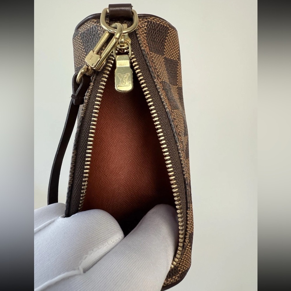 Louis Voitton Mini Papillon Monogram Bag - Picture 7 of 8